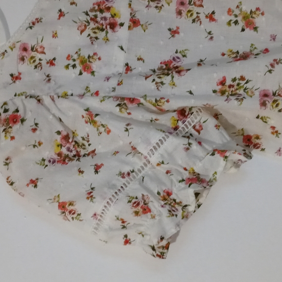 Zara Kids Shirts & Tops Zara Girl White Color Floral Fabric Puff